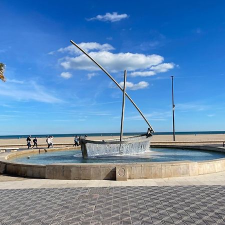Appartamento Habitacion Frente A Playa De La Malvarrosa Valenza Esterno foto